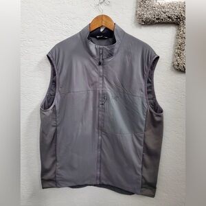 Men's Arcteryx Leaf Wolf Grey Atom LT Vest gen 2 - size XL - LIGHT WEAR.